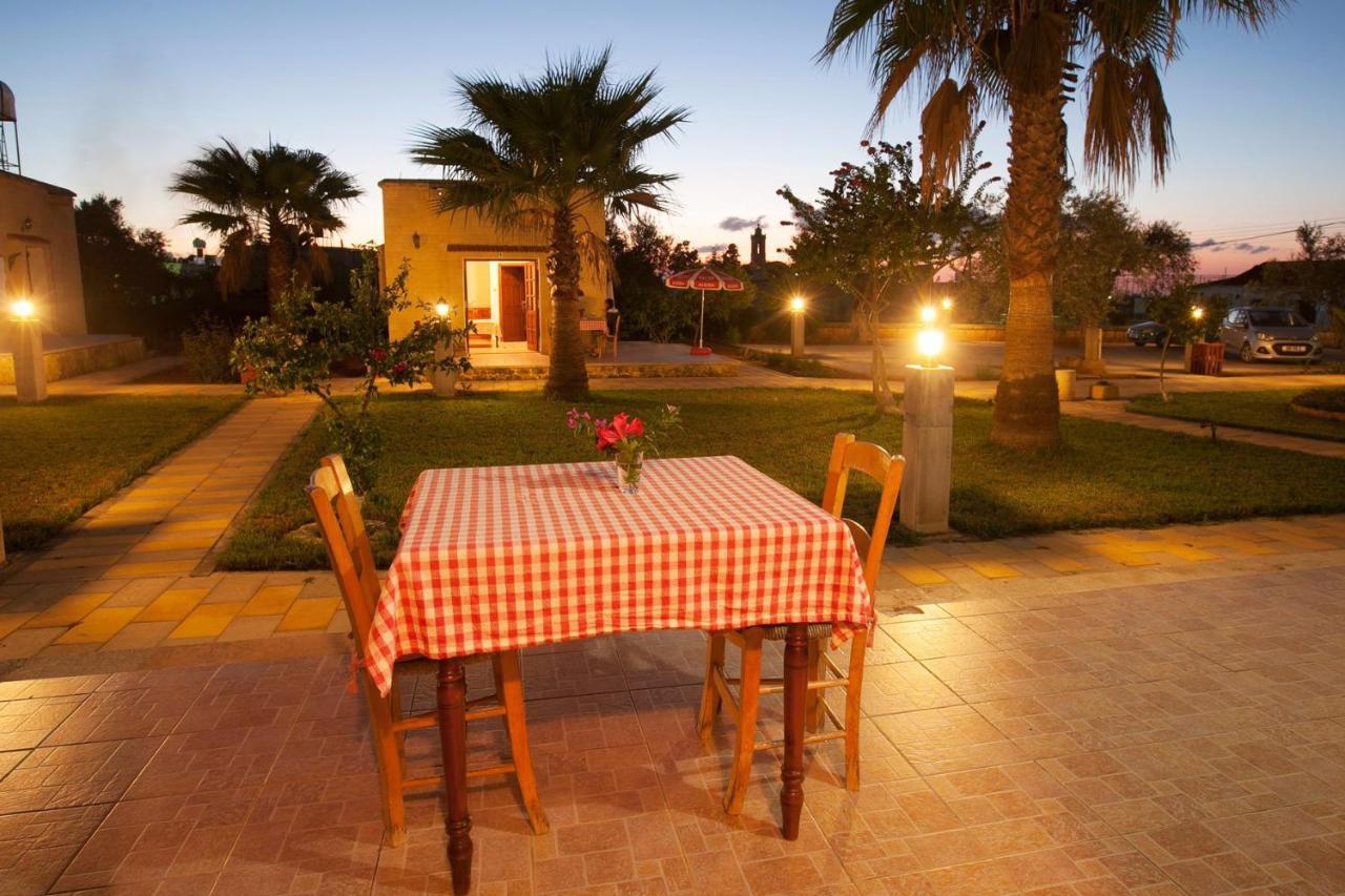 Glaro Garden Hotel Agia Trias Exterior photo